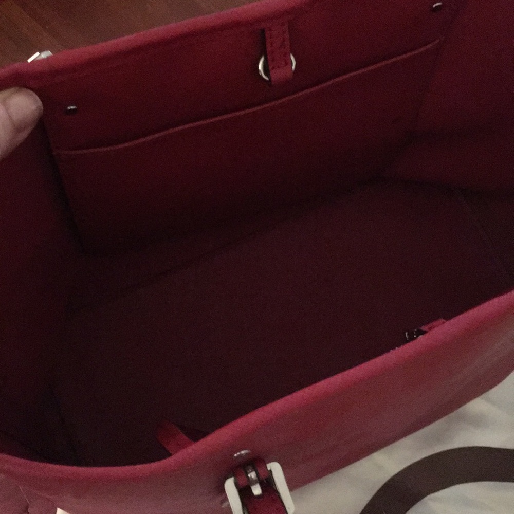 Handbag - Picture 3 of 3